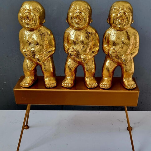 이기원, 세상을 바라보다, 33×13×40cm, steel, glid on resin, 3 dimension, 2023